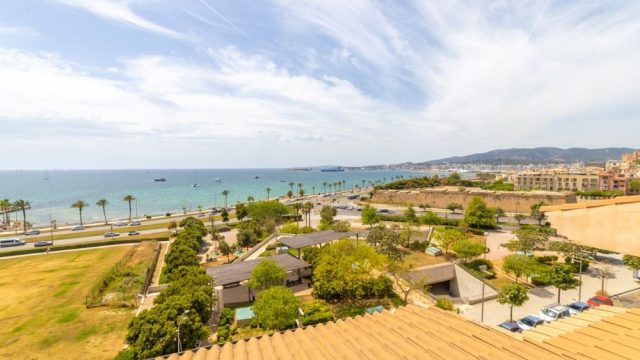 Penthouse ‘frontline’ in Palma